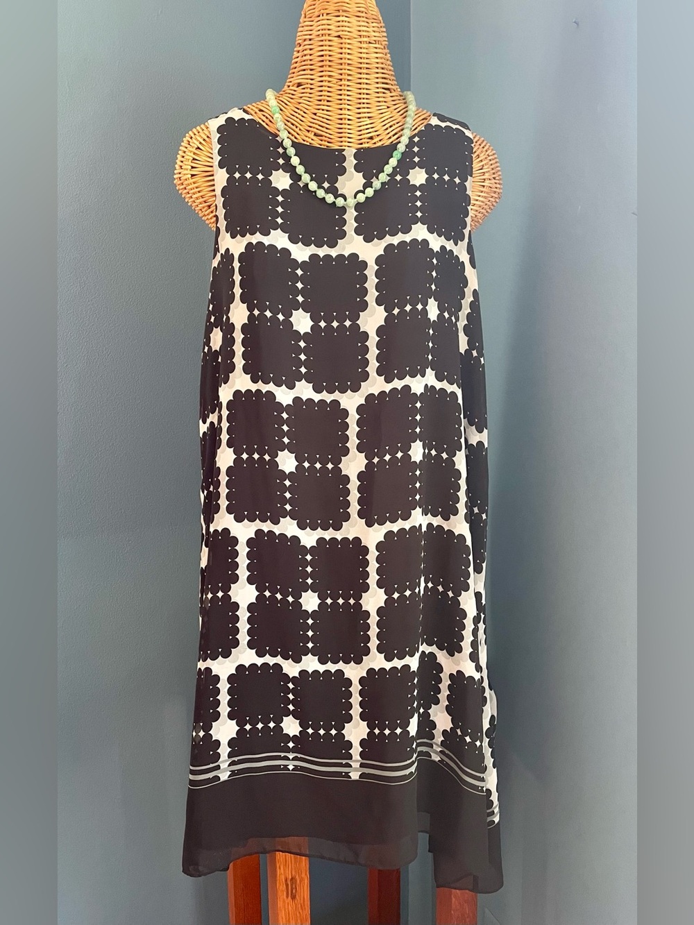 Max Studio Black White Print Shift Dress Sleeveless Sheer Overlay